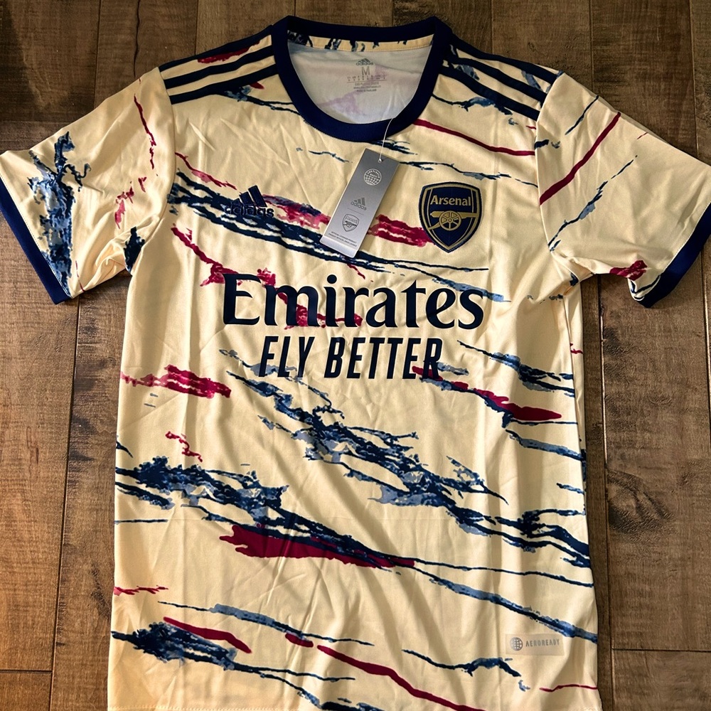 NWT Arsenal 2023-2024 Adidas Jersey